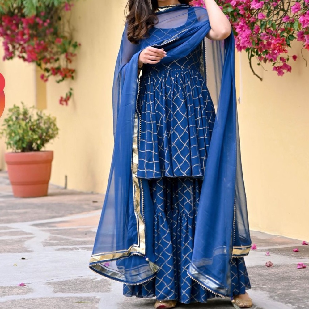 Shahara suits